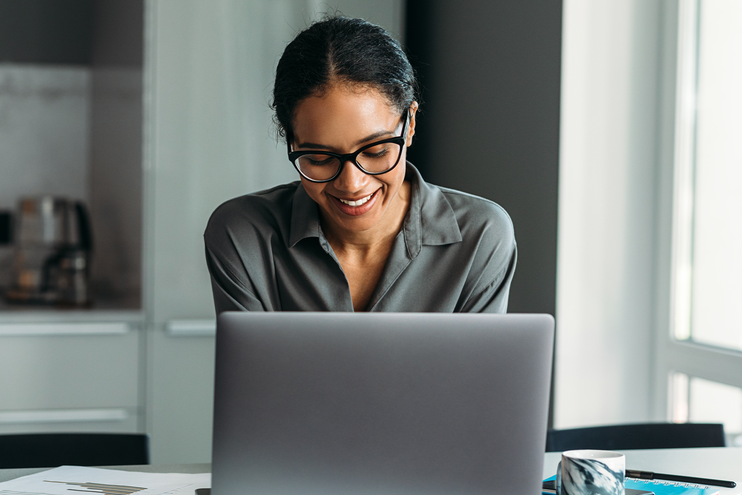 woman-typing-on-laptop